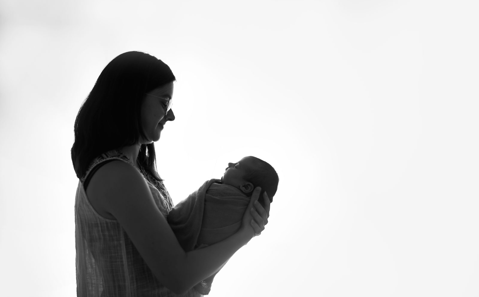 backlit portrait ideas Sutherland Photography newborn 